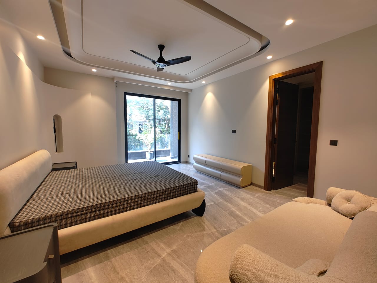 WhatsApp Image 2025-12-10 at 5.09.02 PM (2)