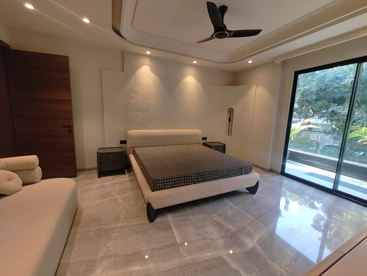 WhatsApp Image 2025-12-10 at 5.09.03 PM (2)